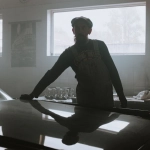 Винтажный игровой автомат в процессе технической реставрации